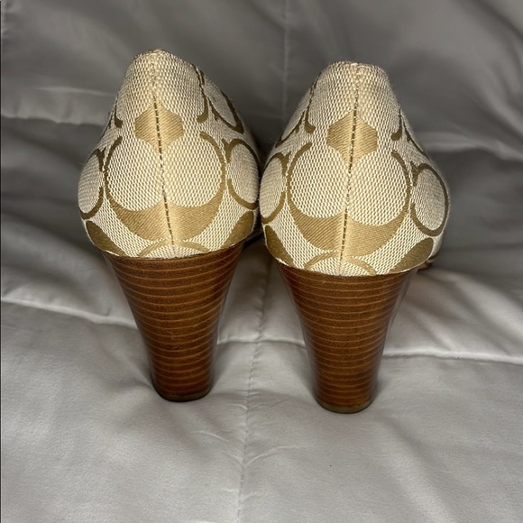 Coach heels - Picture 5 of 5